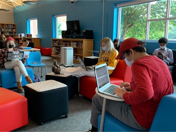 students in learning commons
